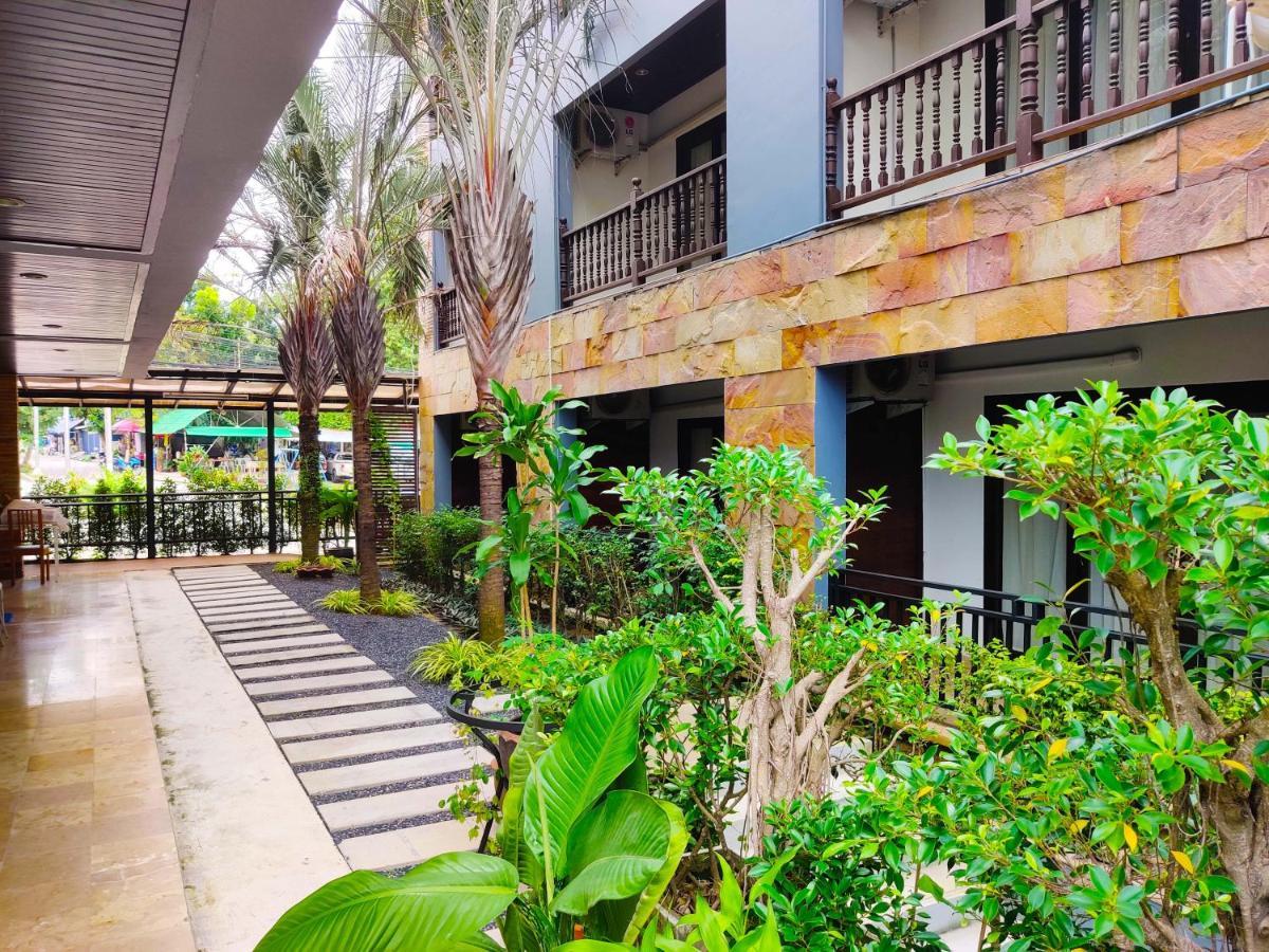 V-Condominium 查汶海滩 外观 照片