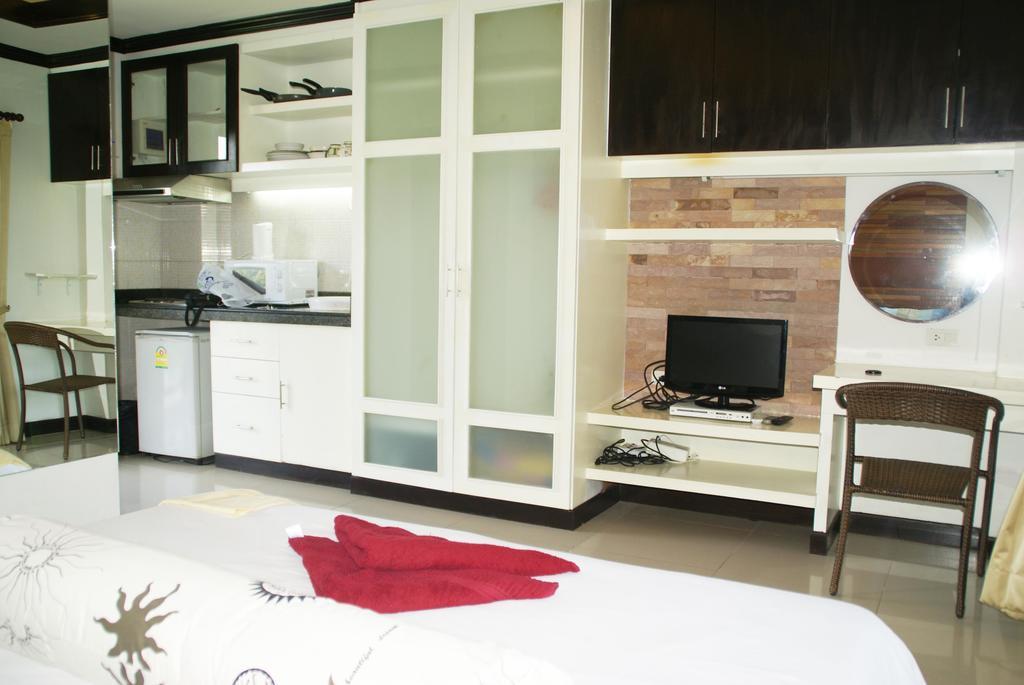 V-Condominium 查汶海滩 外观 照片